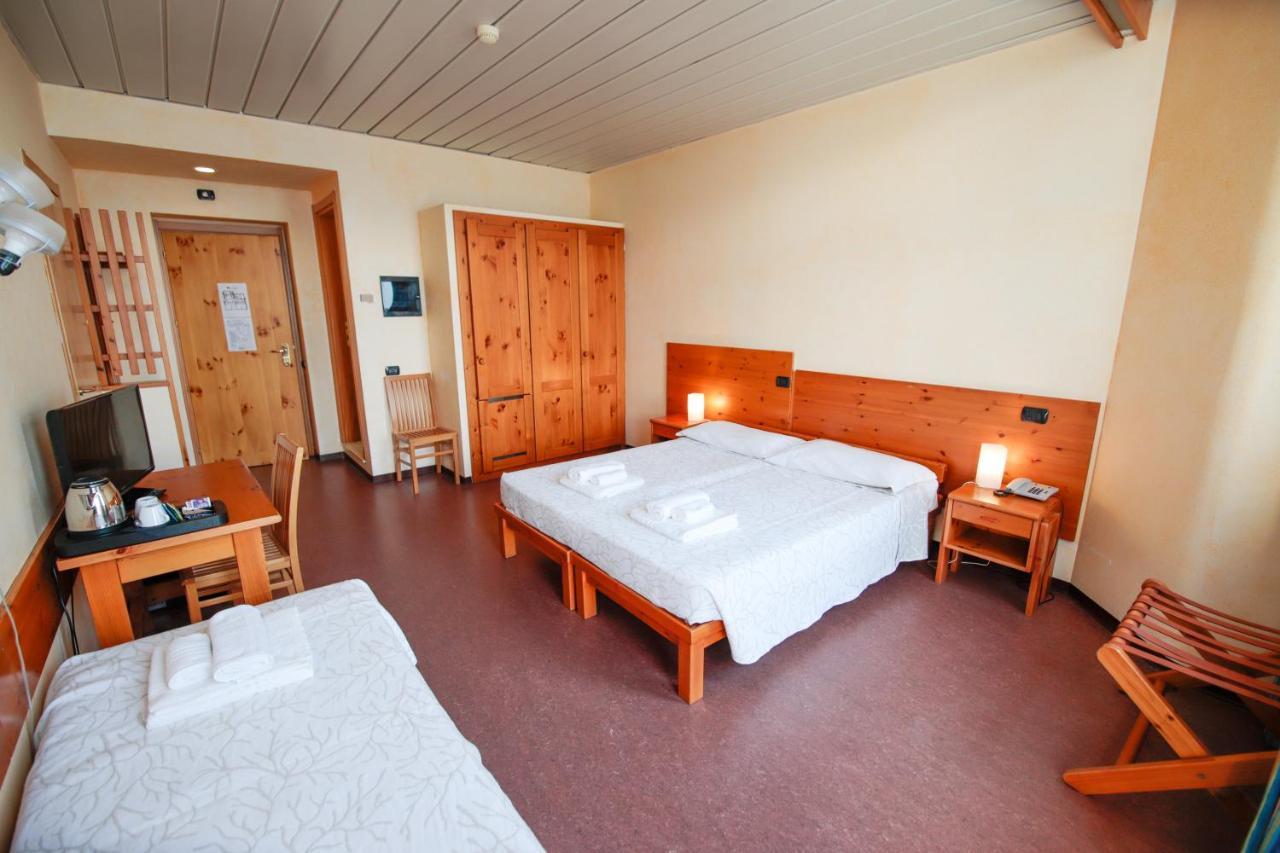 Pracatinat & Restaurant Hotel 3*